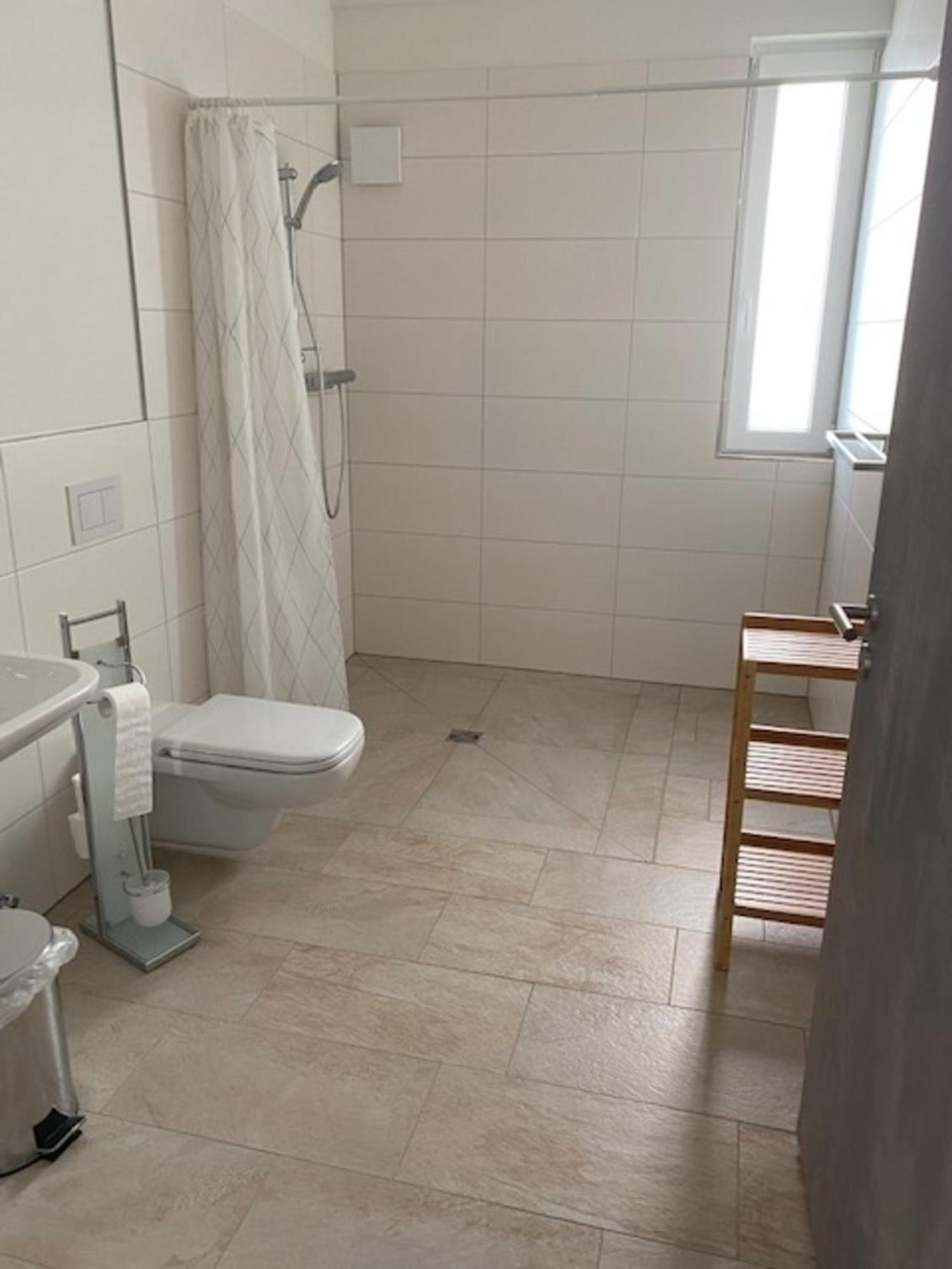 Penthouse 34 -Rollstuhlgerecht- Apartment Oerlinghausen Luaran gambar